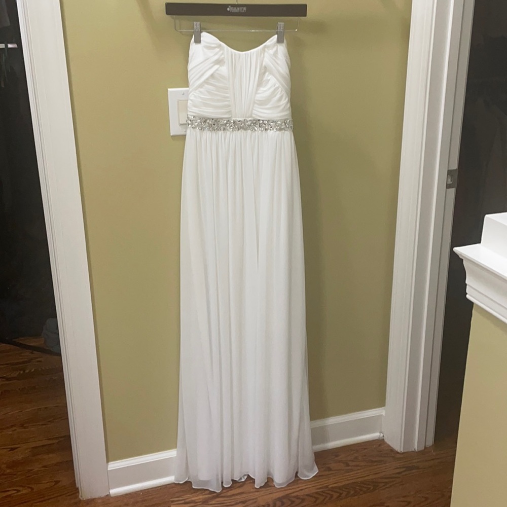 Sweetheart neckline maxi dress